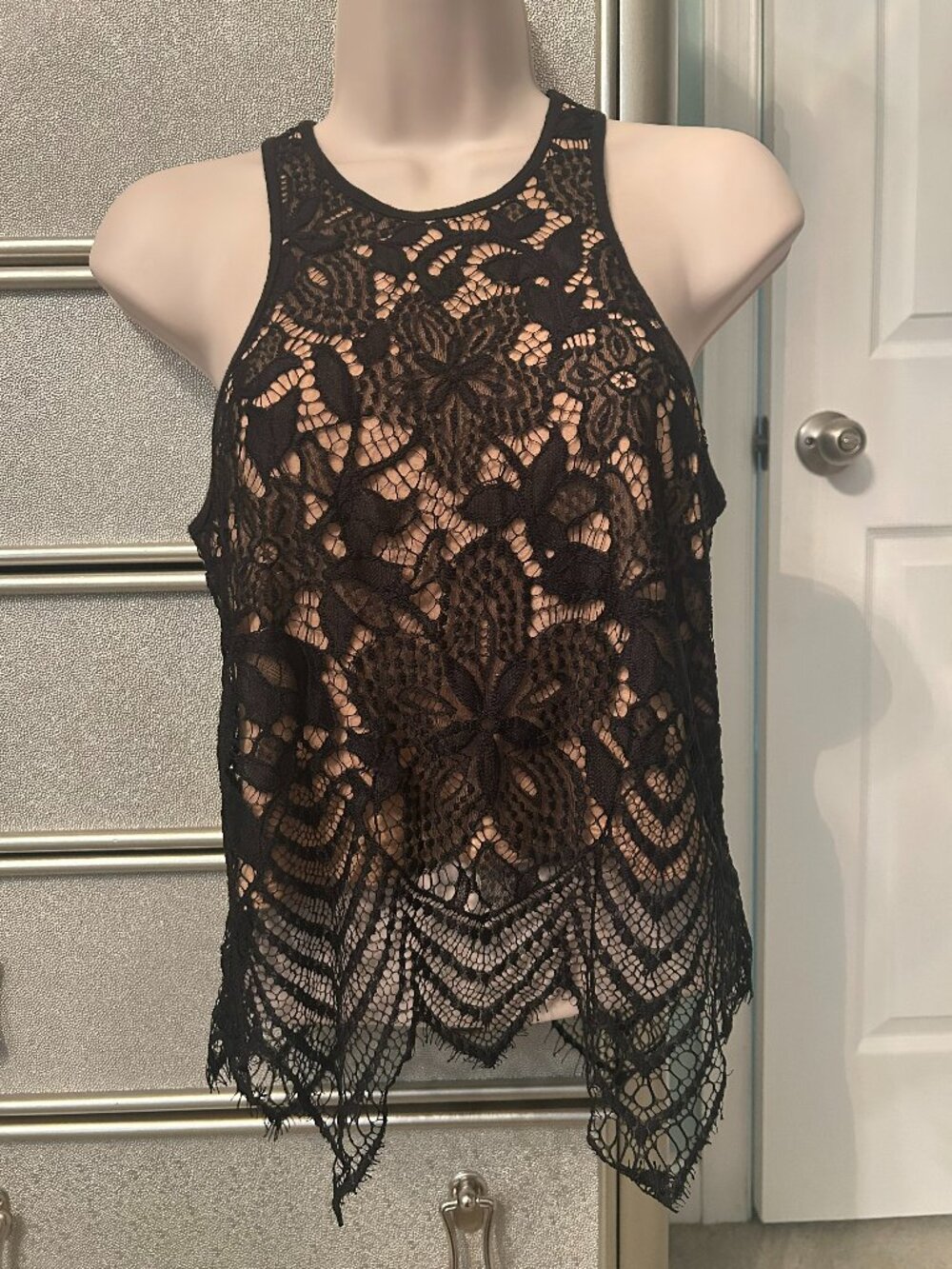 Express Lace Top - size XS